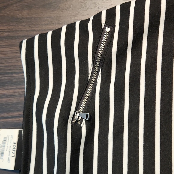 A.N.A. Black And White Striped Short Pencil Skirt Pull On Size Large - Picture 2 of 5